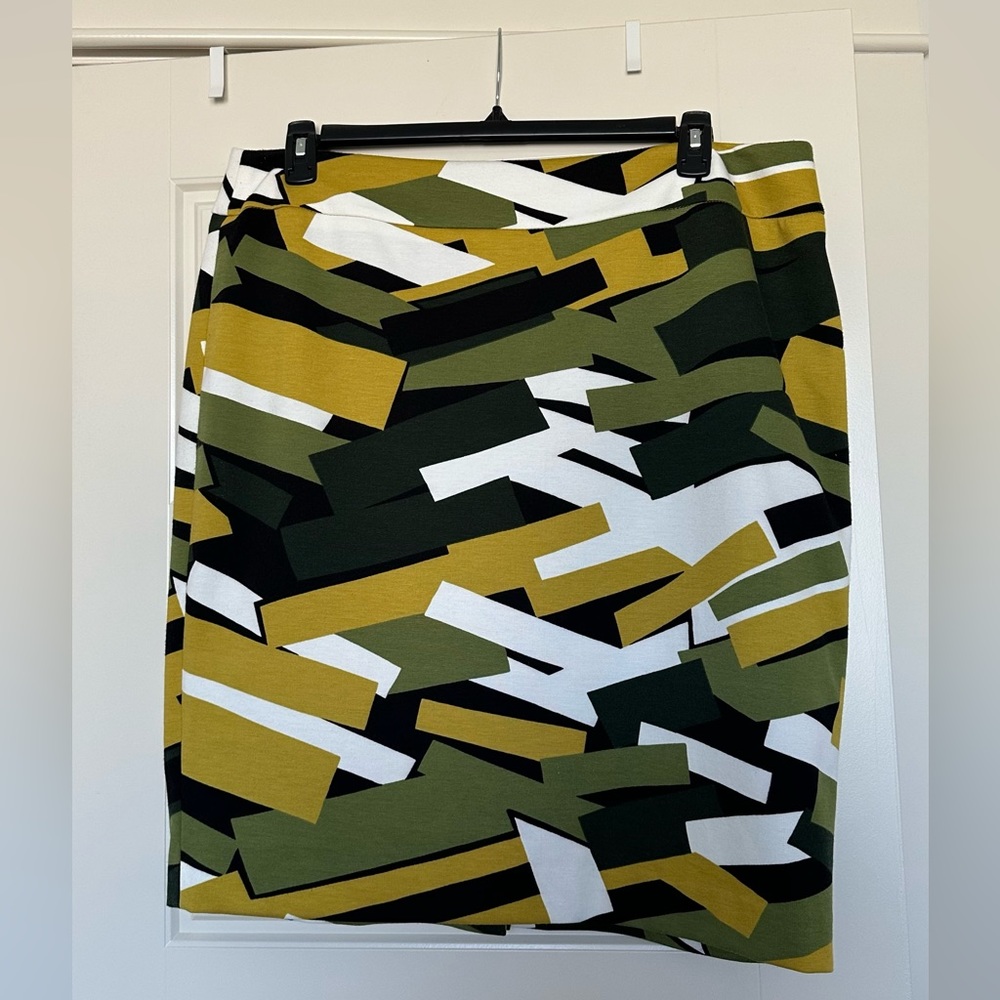 nine west patterned skirt